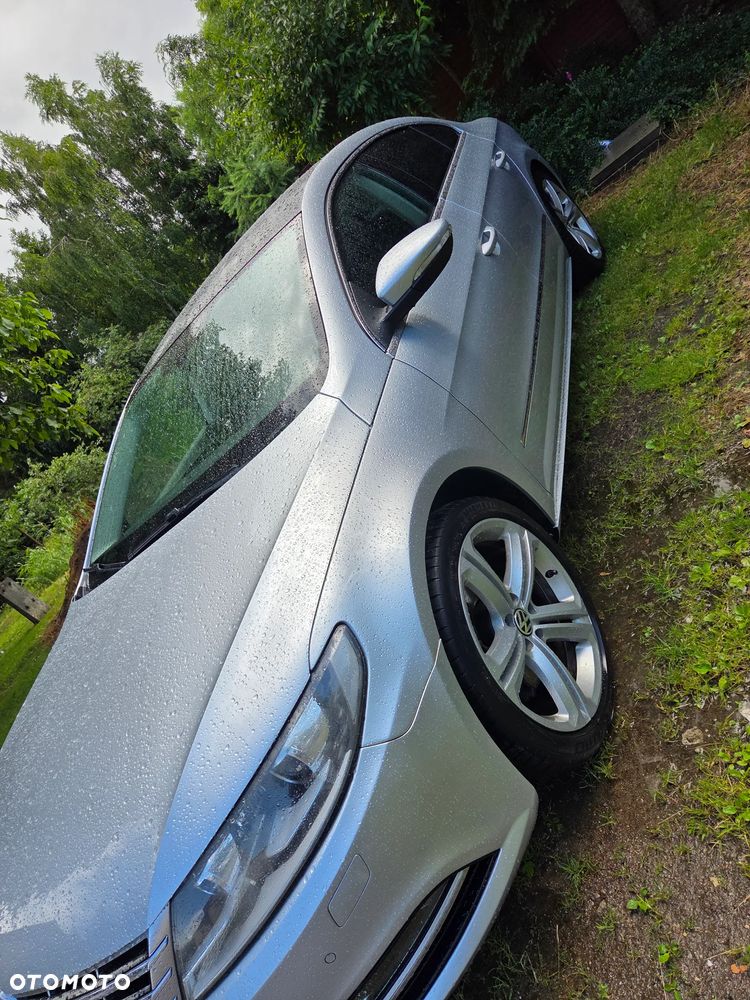 Volkswagen Passat - 2
