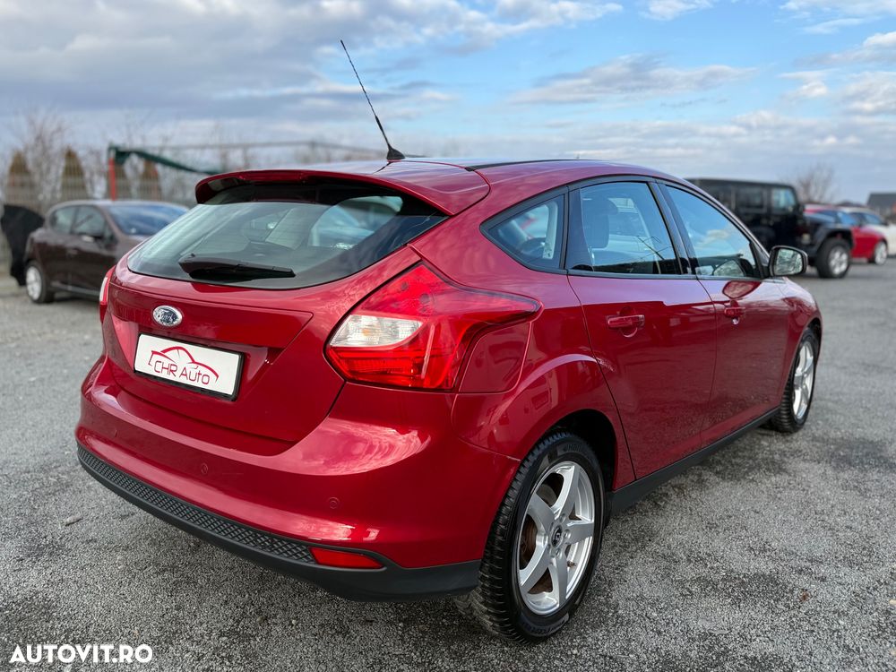 Ford Focus 1.6 TDCI DPF Trend - 12
