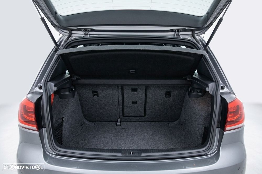 VW Golf 2.0 TDi GTD Pack DSG - 11