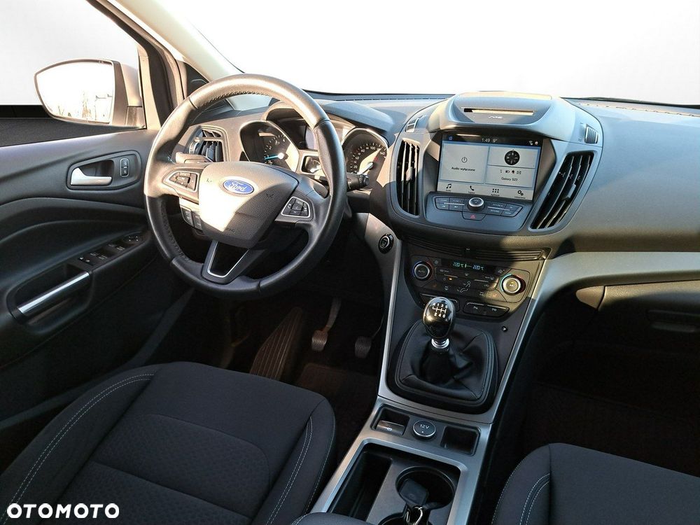 Ford Kuga - 12