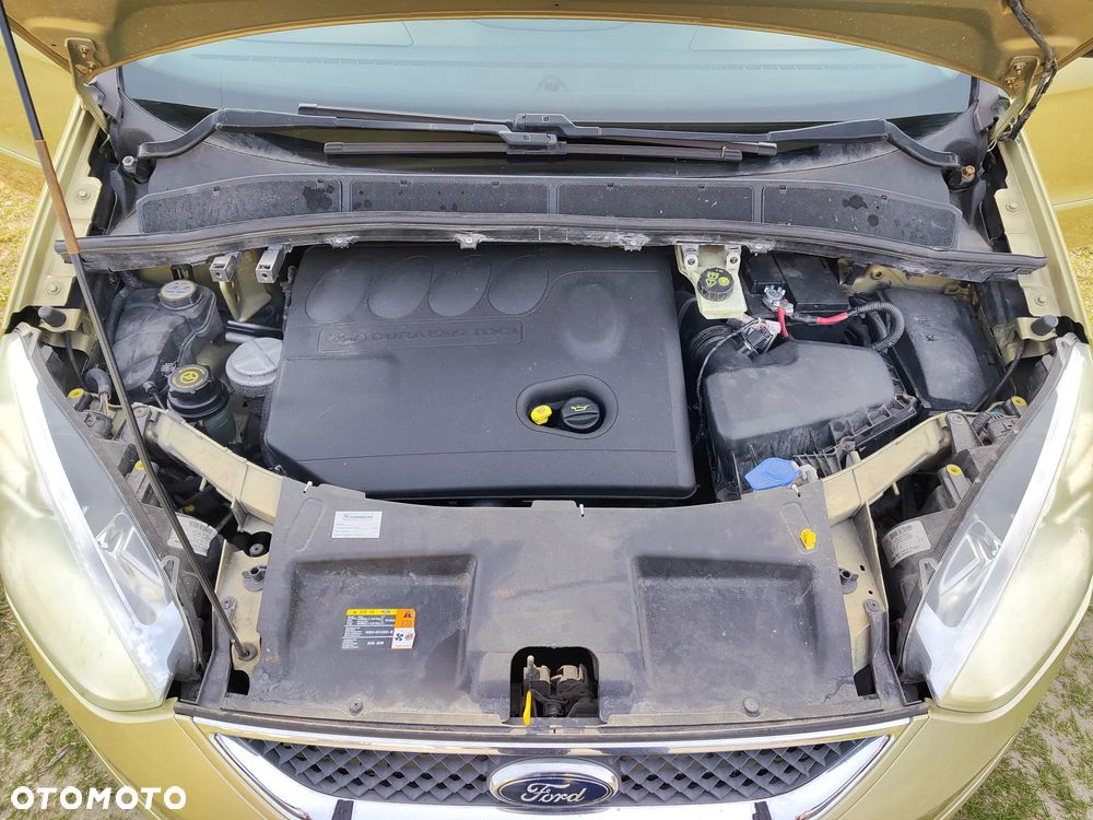 Ford Galaxy 2.0 TDCi Ghia - 16