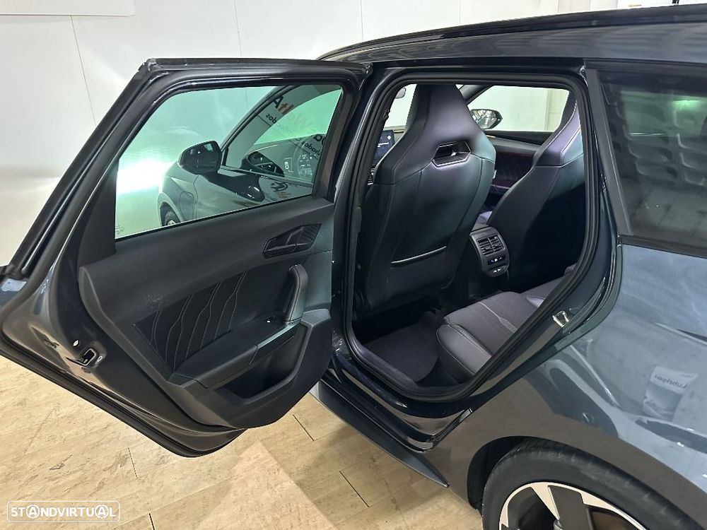 Cupra Leon ST 1.4 e-Hybrid MID DSG - 10