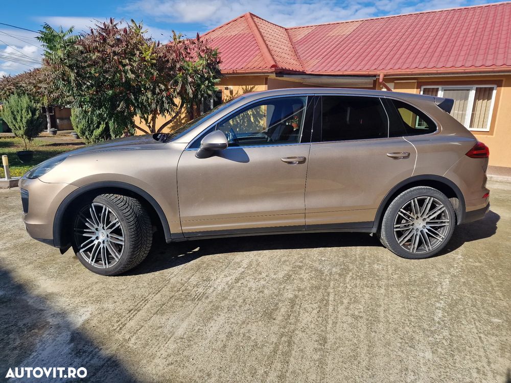 Porsche Cayenne 3.0 L - 9