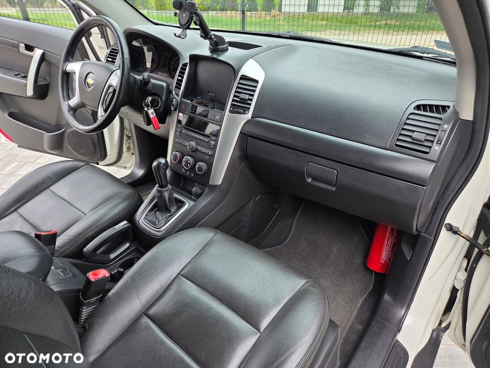 Chevrolet Captiva 2.0 d LS 5os 2WD - 22