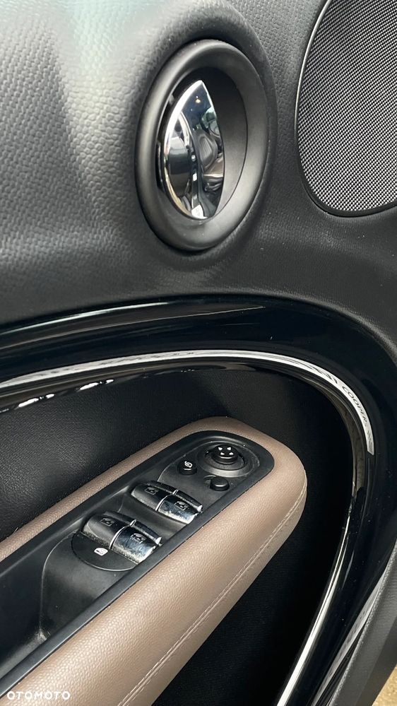 MINI Countryman - 16