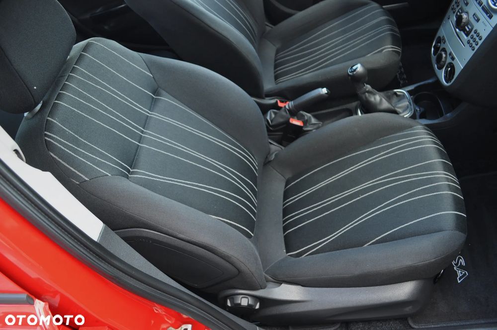 Opel Corsa 1.4 16V Enjoy - 27