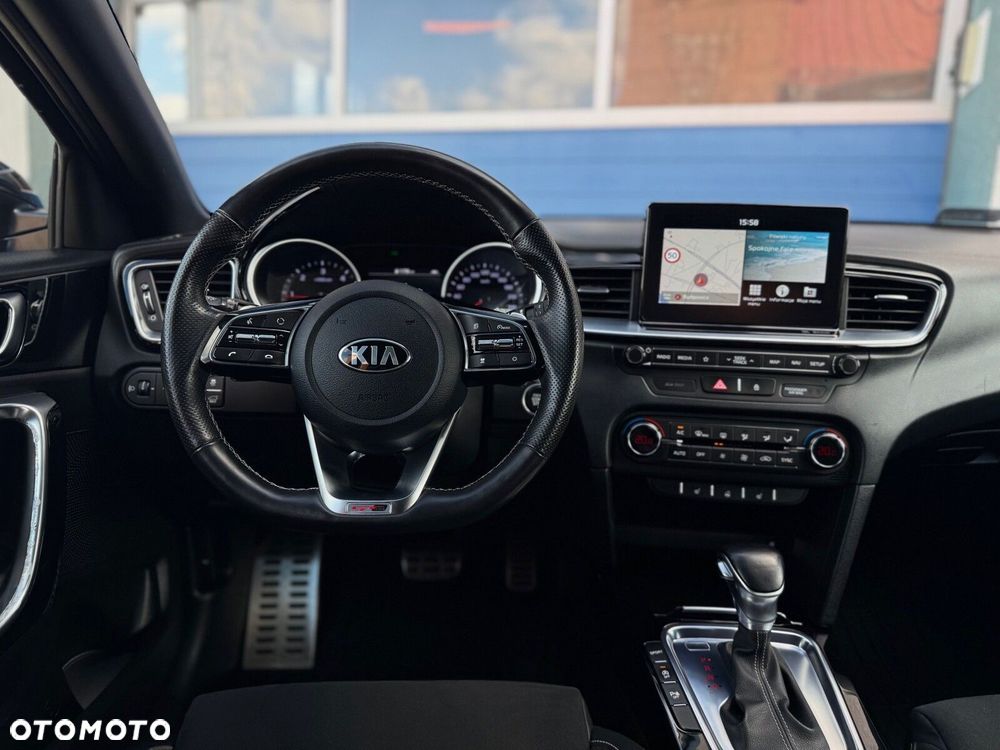 Kia ProCeed - 13