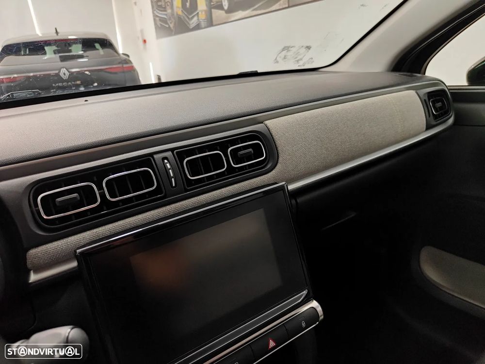 Citroën C3 1.2 PureTech Shine Pack - 44