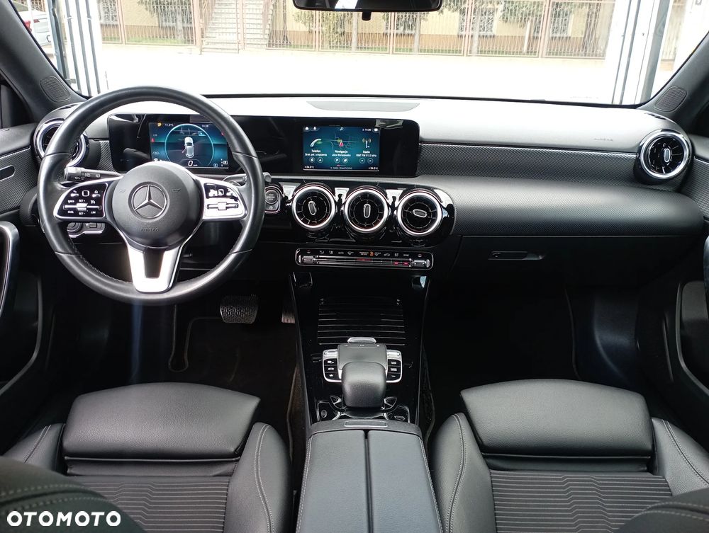 Mercedes-Benz Klasa A 200 7G-DCT - 8