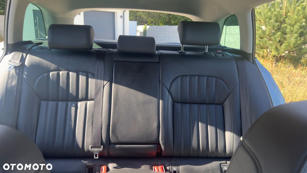 Skoda Superb 1.8 TSI L&K DSG - 17