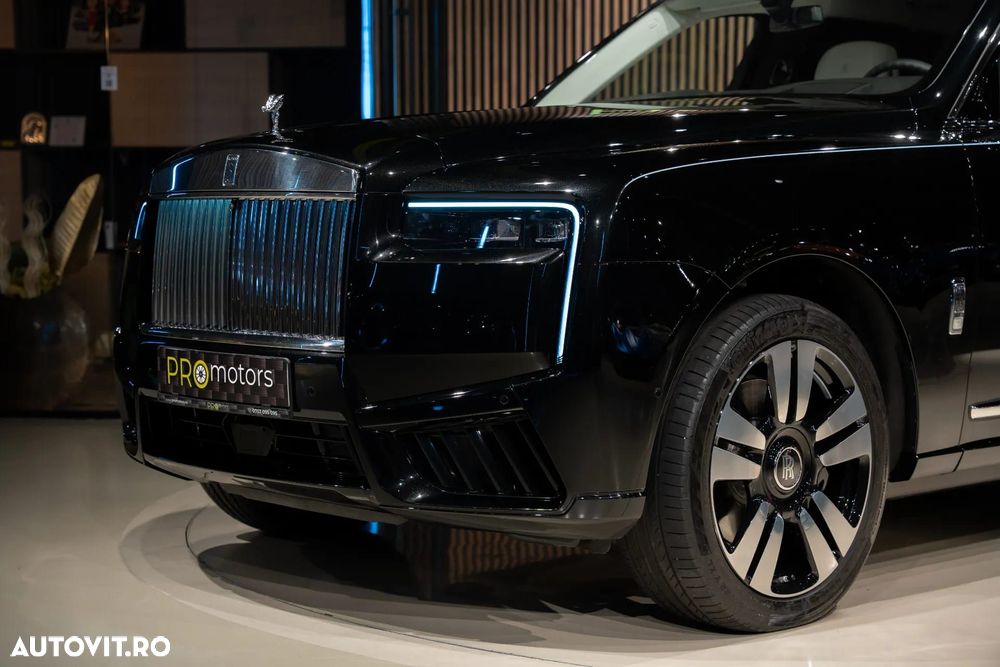 Rolls-Royce Cullinan - 6
