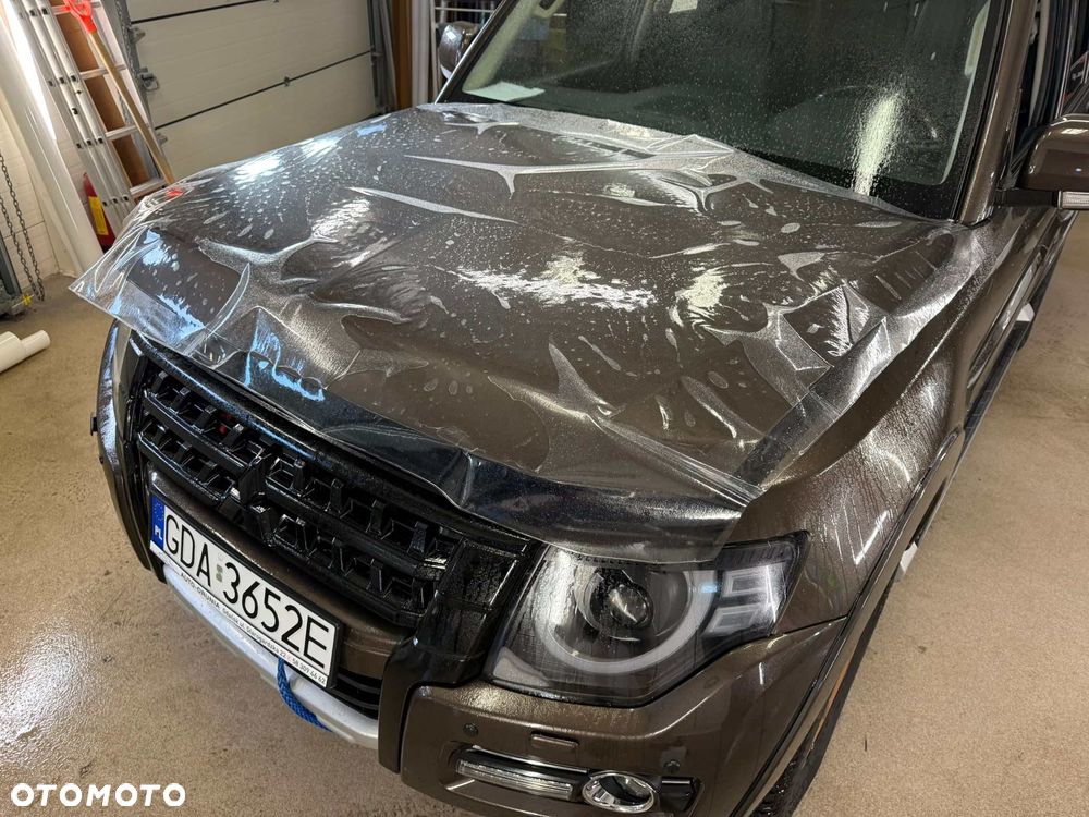 Mitsubishi Pajero 3.2 DI-D Automatik Diamant Edition - 12