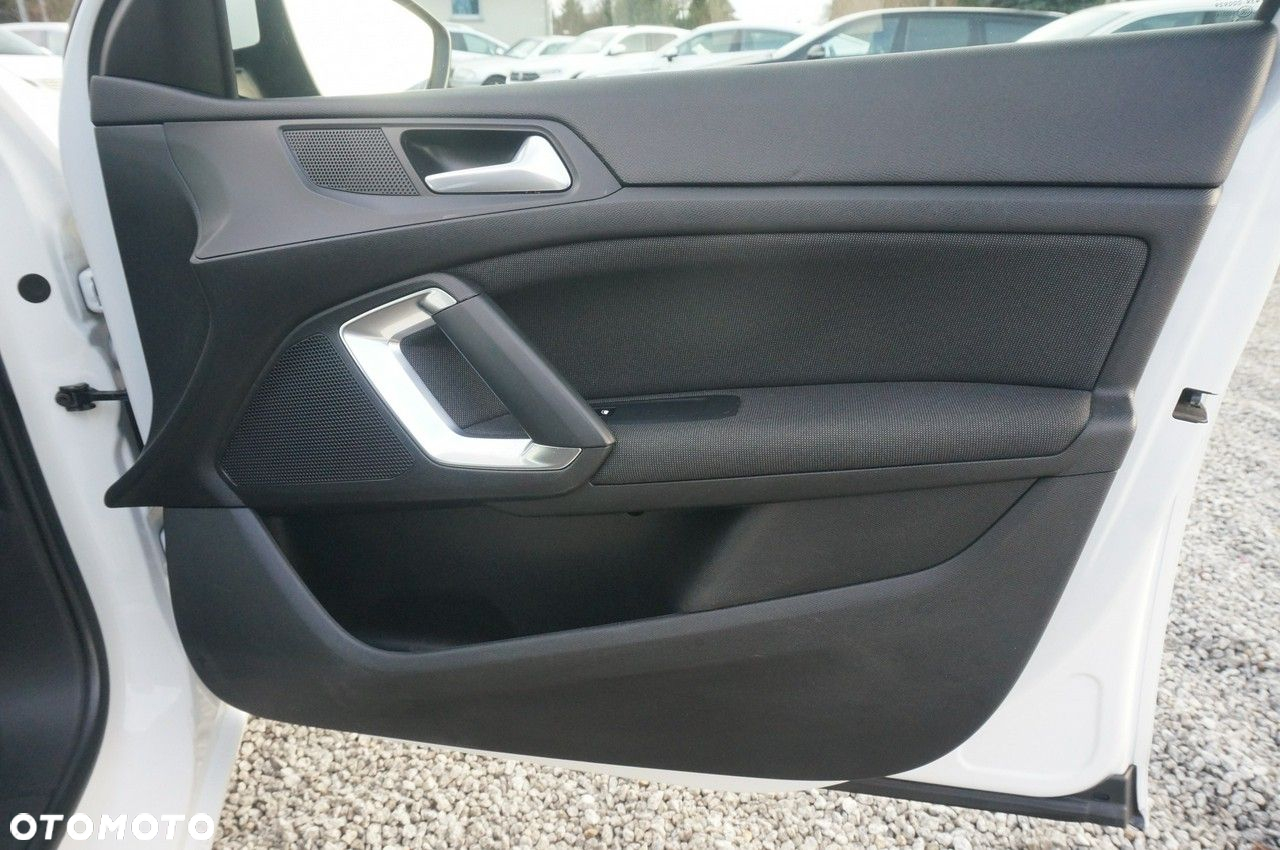Peugeot 308 1.5 BlueHDi Allure Pack S&S EAT8 - 26