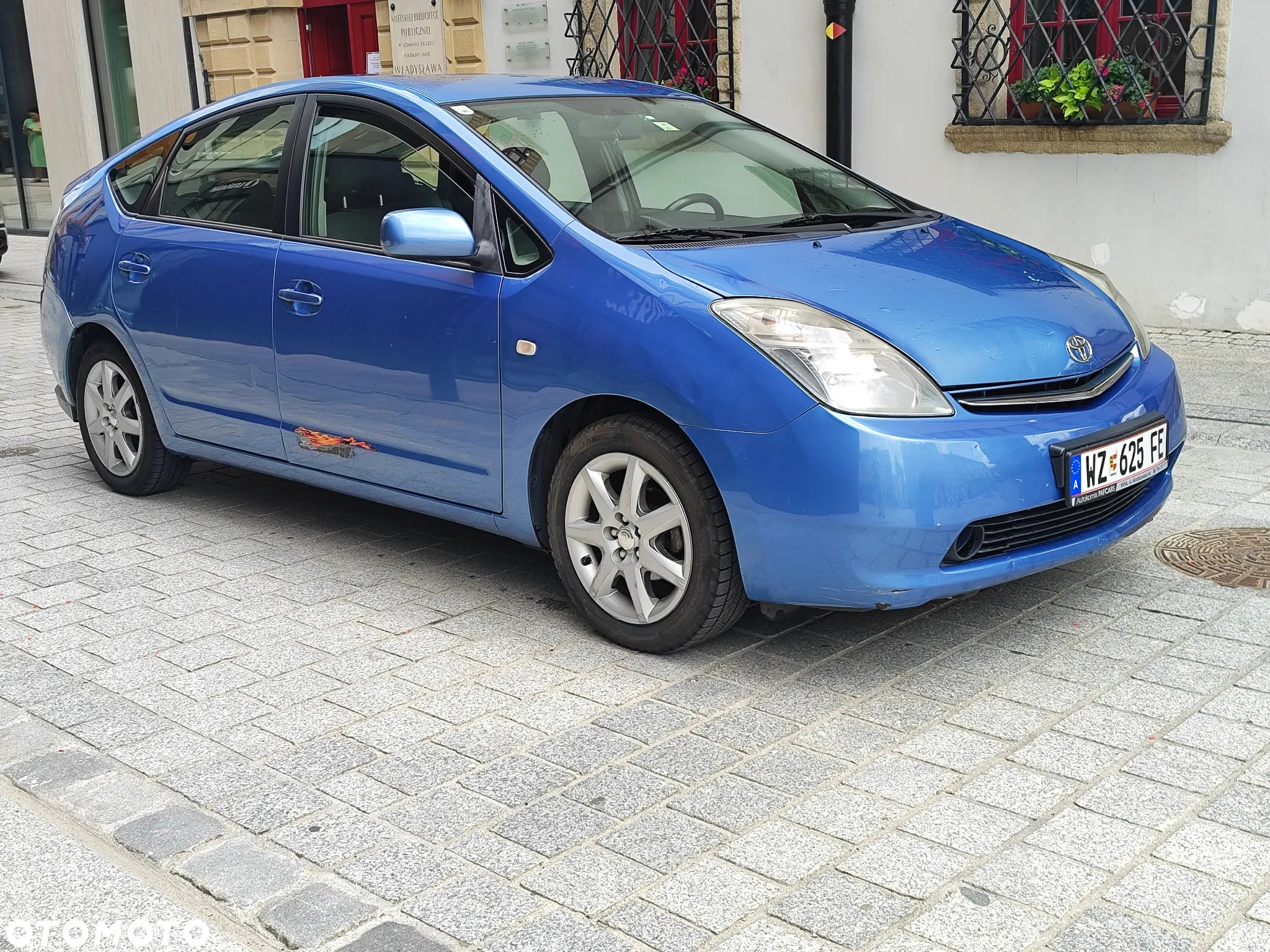 Toyota Prius 1.5 VVT-i Sol (nav) - 2