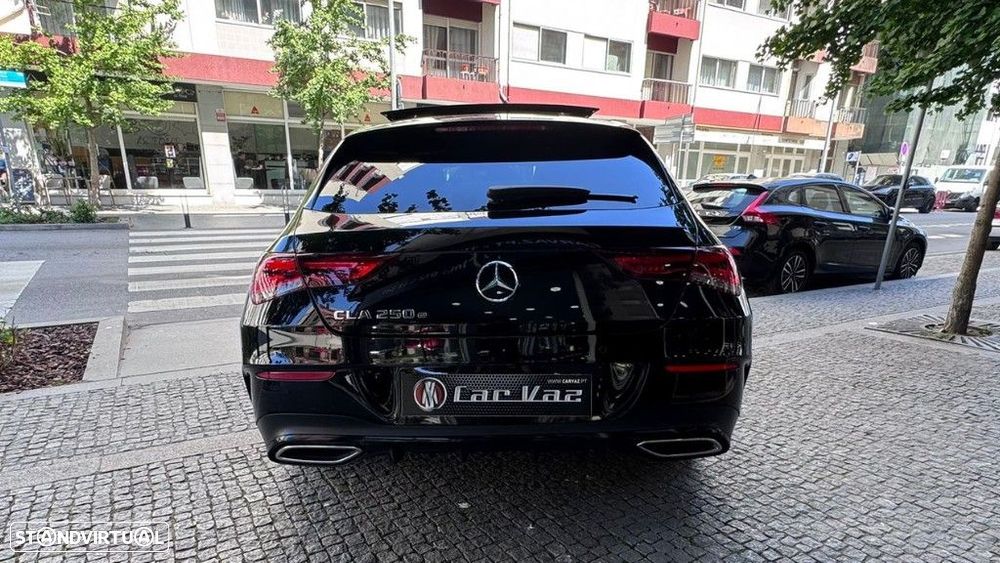 Mercedes-Benz CLA 250 e Shooting Brake AMG Line - 17