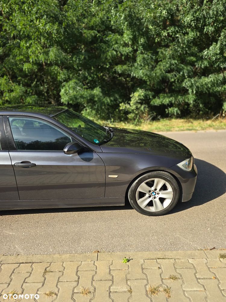 BMW Seria 3 318d - 13