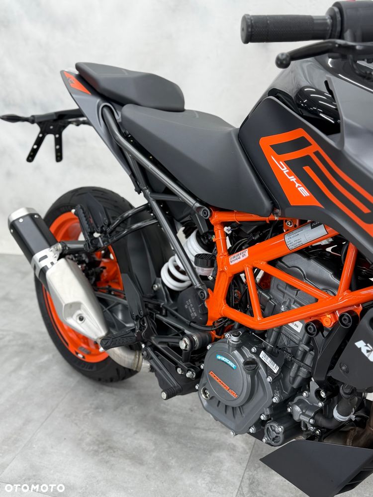 KTM Duke 125 - 23