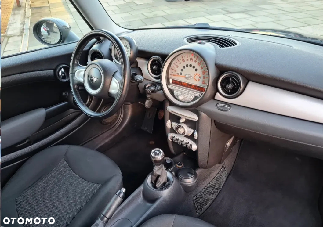 MINI ONE Standard - 9