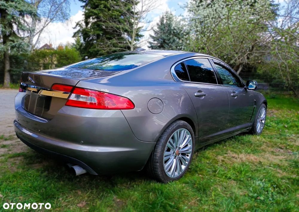 Jaguar XF 5.0 V8 Luxury - 5