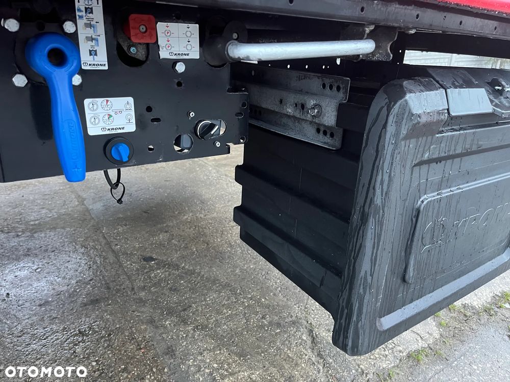 Krone FIRANKA //STANDARD//HYDRAULICZNIE PODNOSZONY DACH - 6