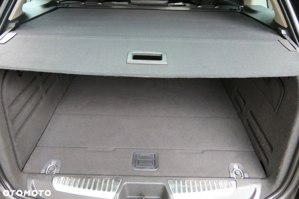 Renault Laguna dCi 150 FAP Bose - 32