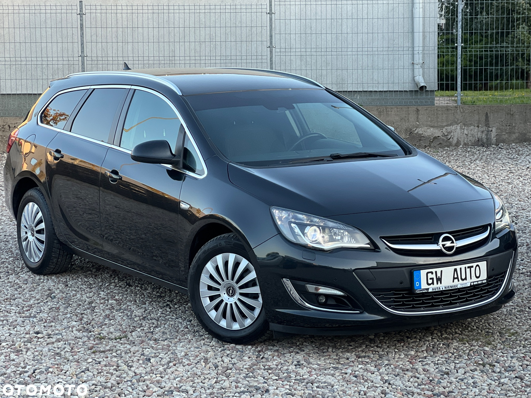 Opel Astra 2.0 CDTI ecoFLEX Start/Stop Exklusiv - 2