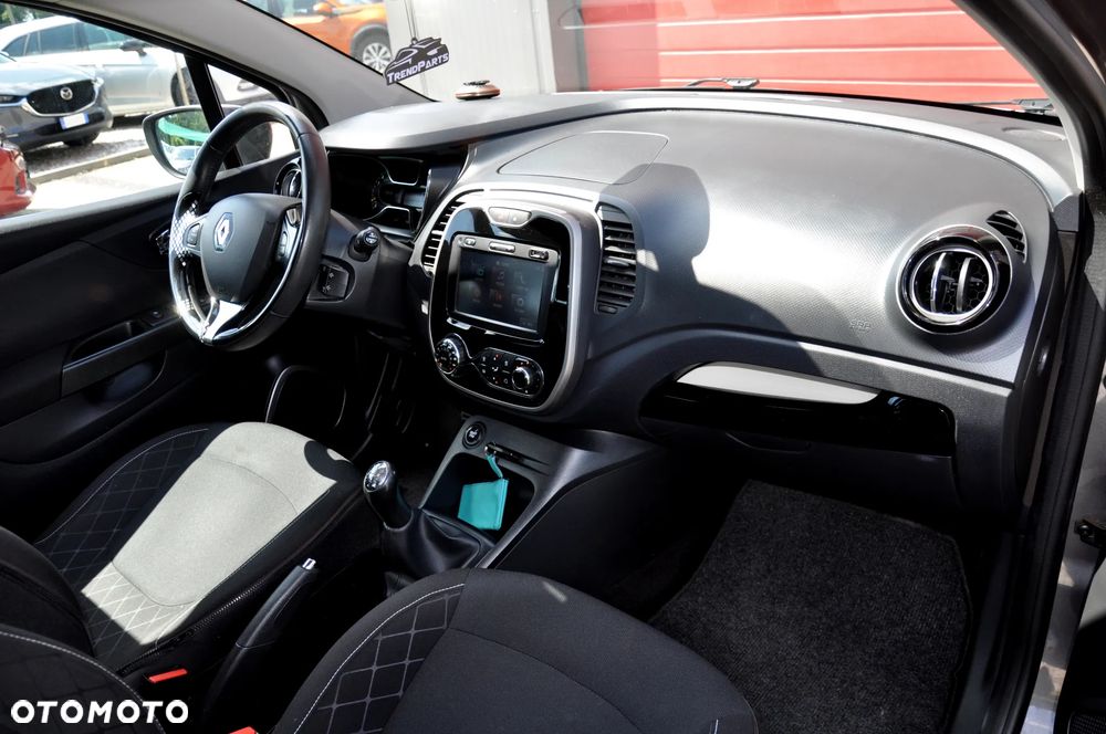 Renault Captur (ENERGY) TCe 90 LIMITED - 32