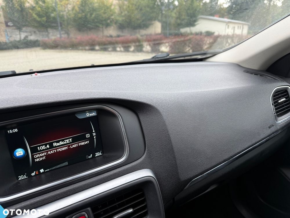 Volvo V40 D3 Inscription - 33
