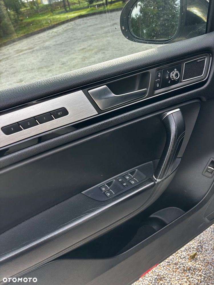 Volkswagen Touareg 3.0 V6 TDI BMT - 9