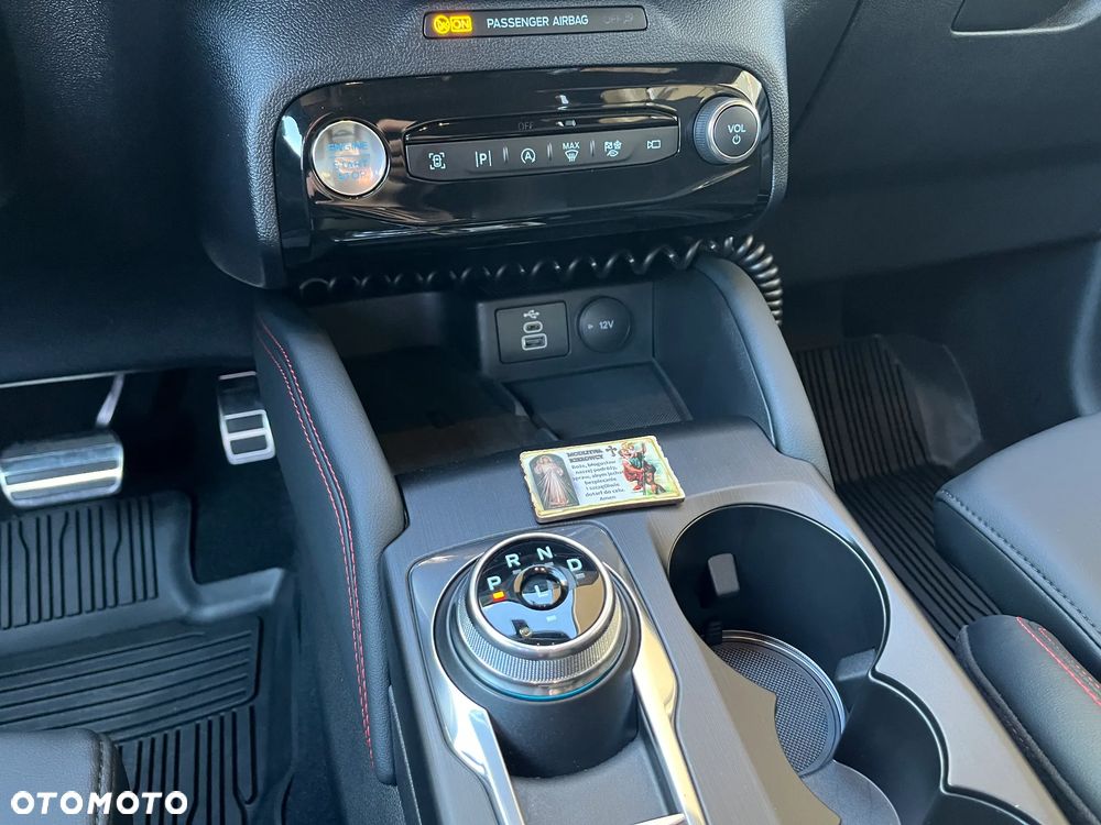 Ford Kuga - 20
