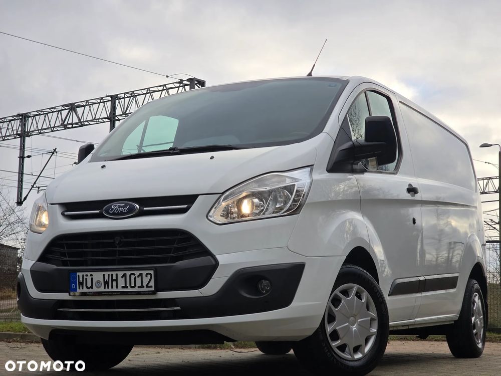 Ford TRANSIT CUSTOM - 29