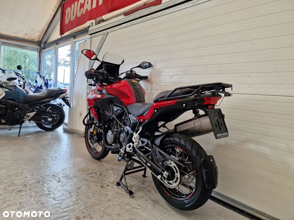 Benelli TRK 502 - 13