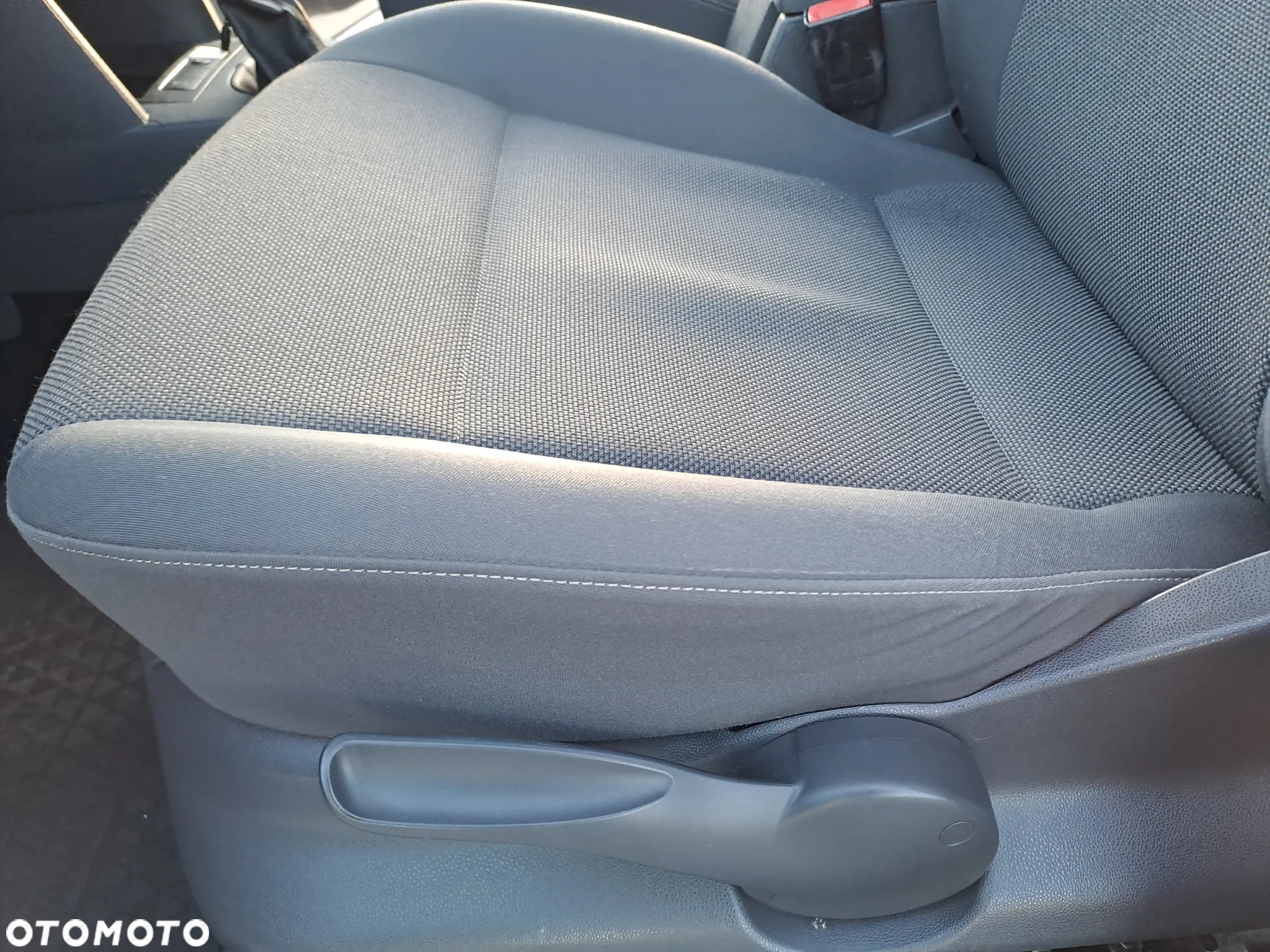 Volkswagen Caddy Maxi 2.0 TDI Comfortline 4Motion - 14