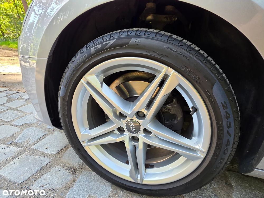 Audi A4 Limousine 1.4 TFSI Design S tronic - 29
