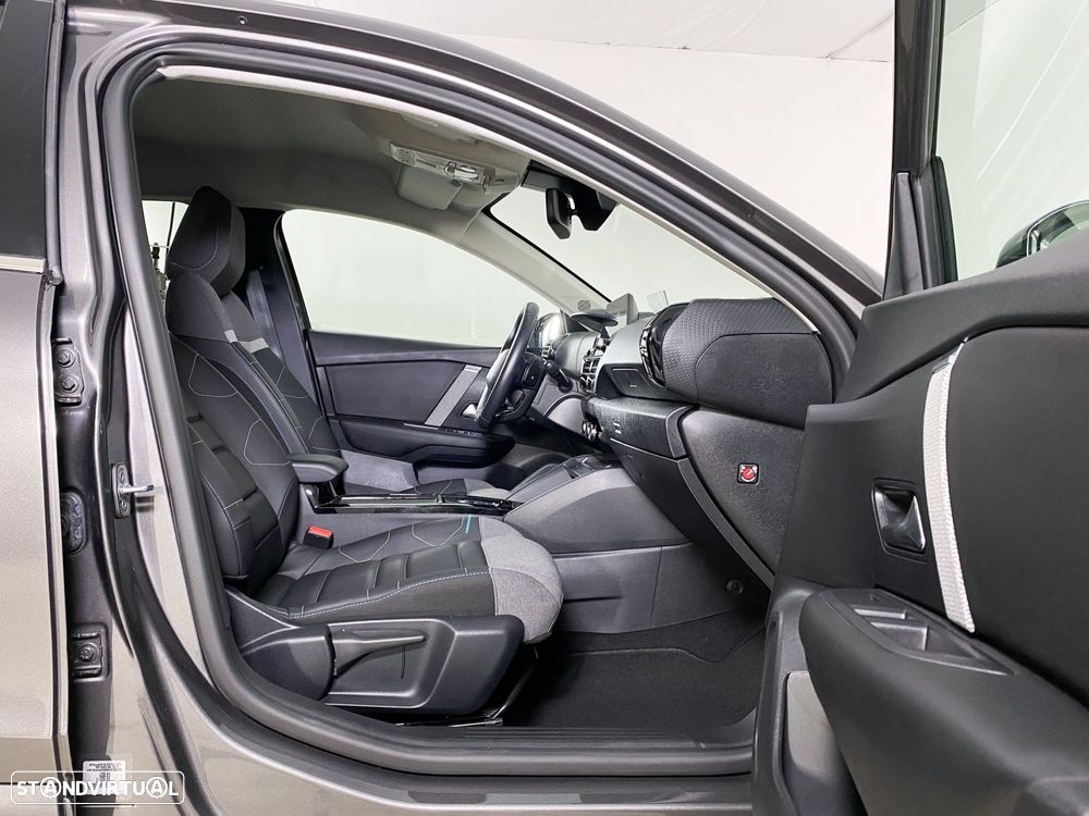 Citroën C4 PureTech 130 Stop&Start EAT8 SHINE - 19
