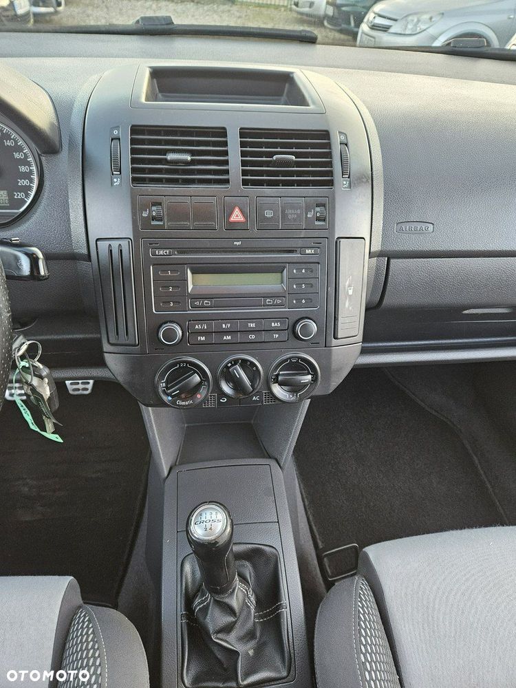 Volkswagen Polo Cross - 13