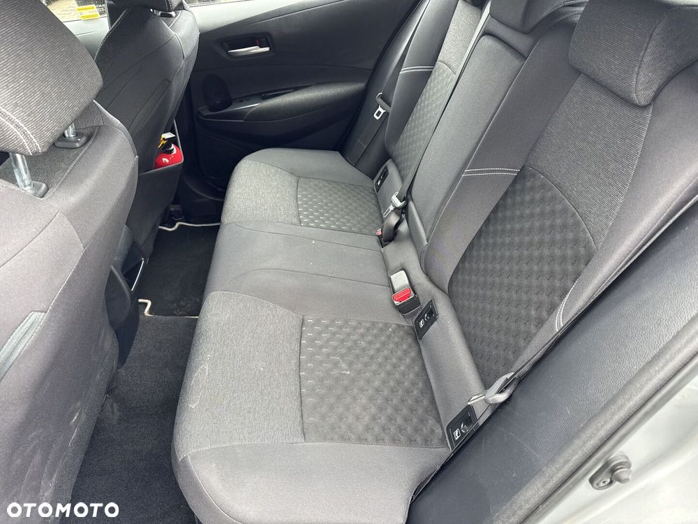 Toyota Corolla - 10
