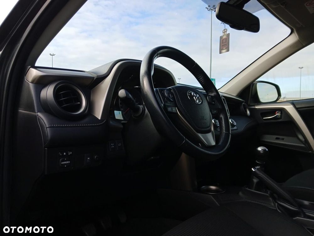 Toyota RAV4 - 22