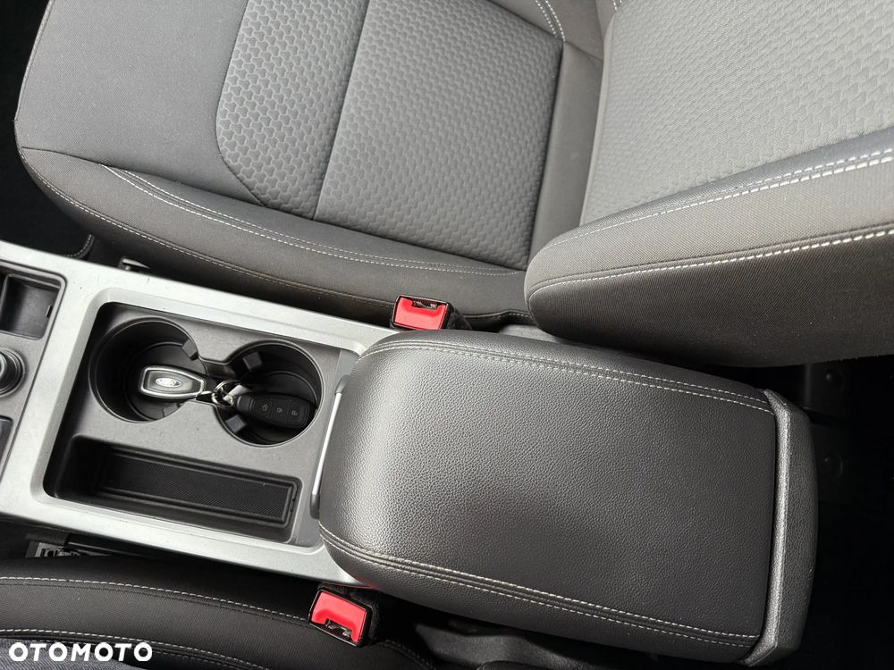 Ford Kuga 2.0 TDCi 4x4 Trend - 32