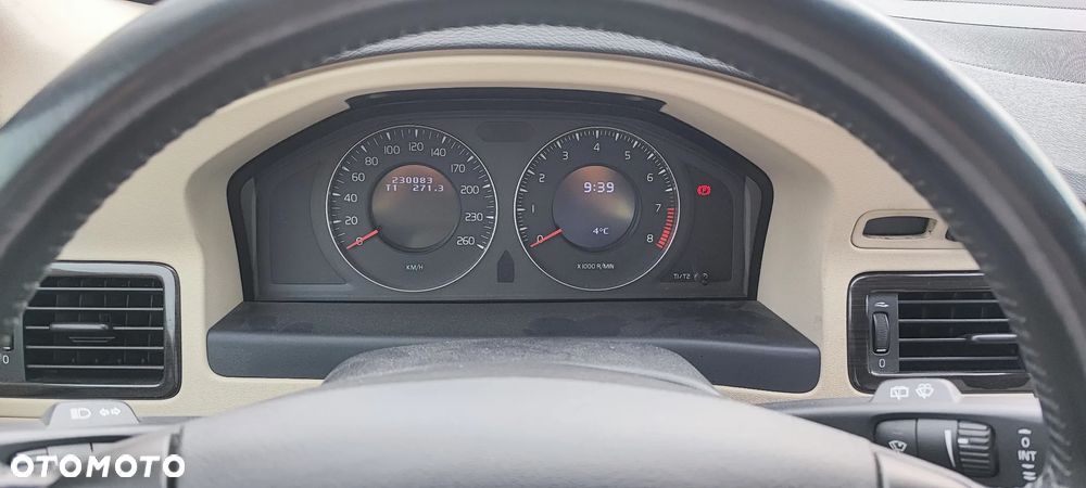 Volvo V70 2.0 Momentum - 14