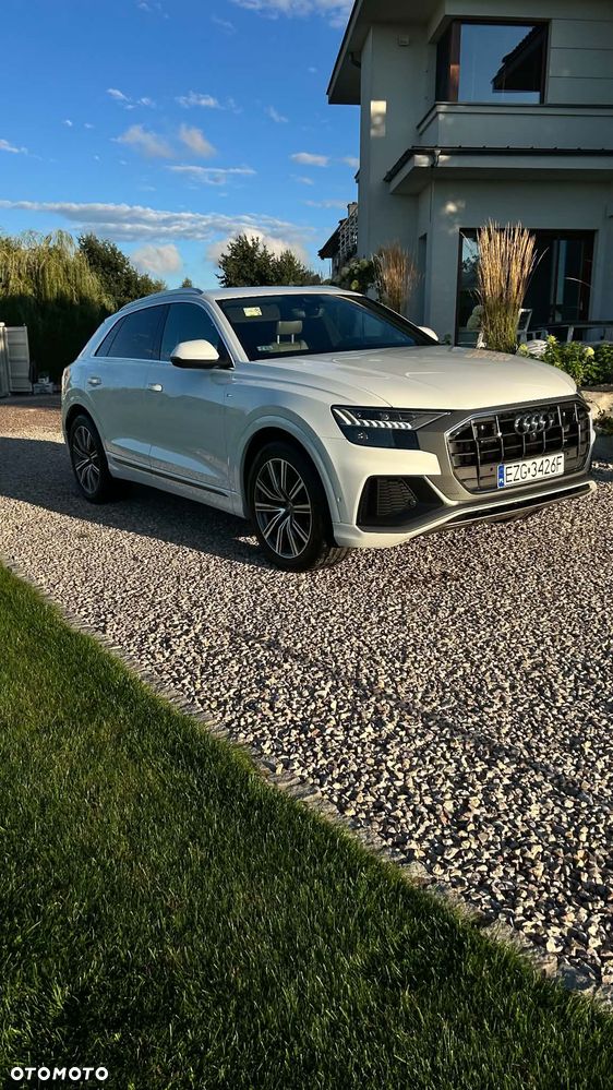 Audi Q8 - 11