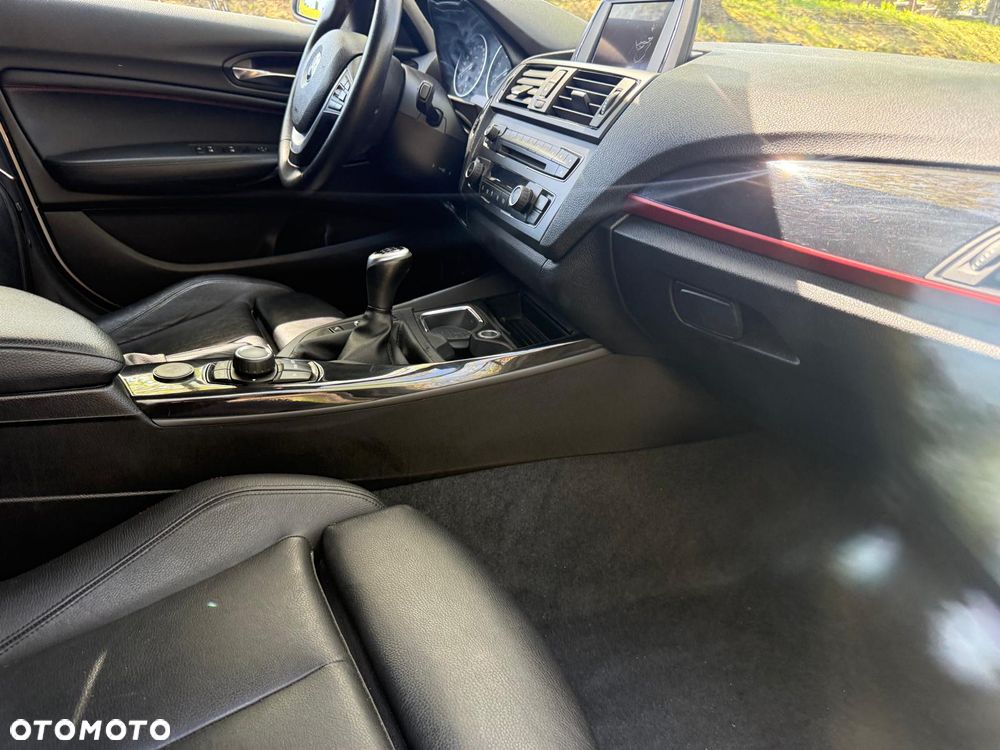 BMW Seria 1 118i Sport Line - 19