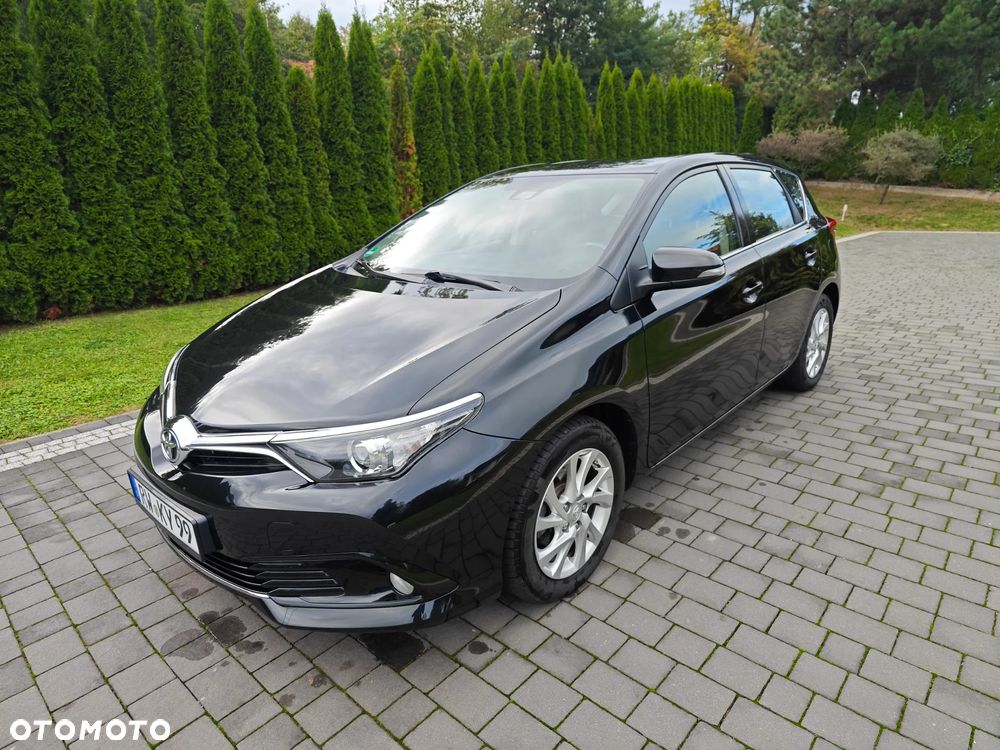 Toyota Auris 1.2 Turbo Design Edition - 2