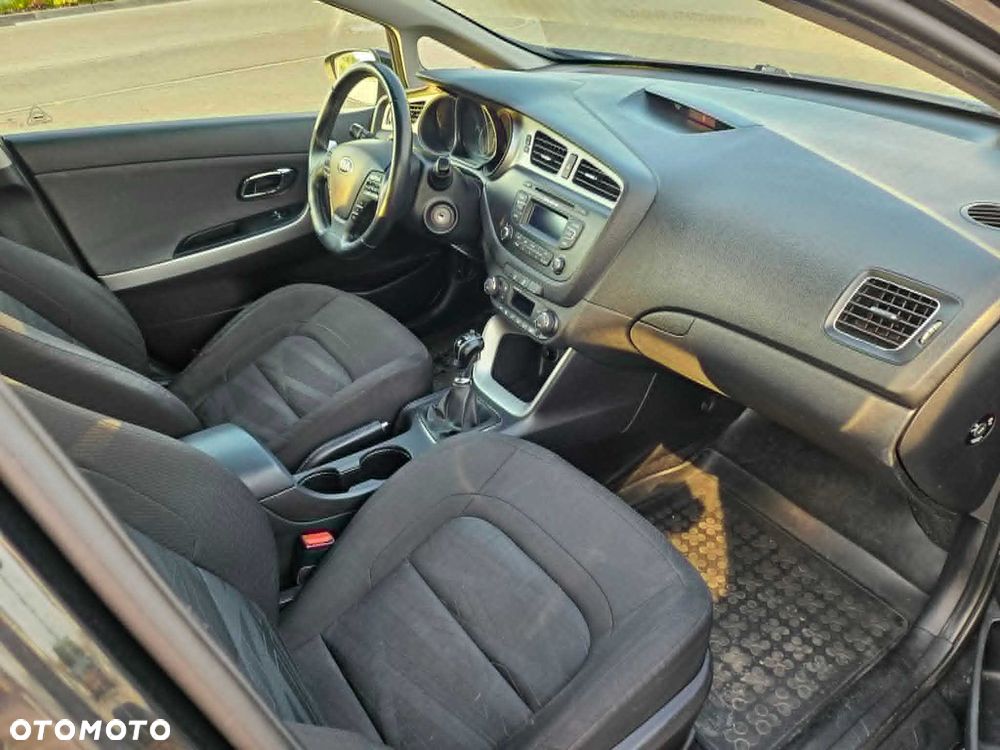 Kia Ceed - 6