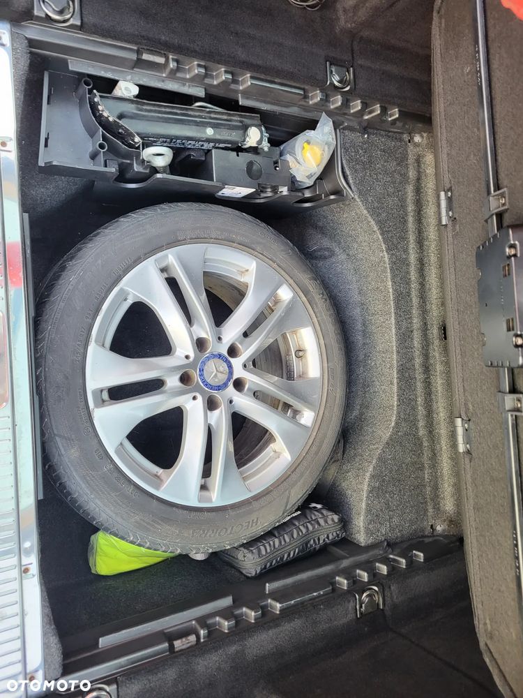 Mercedes-Benz Klasa E 250 CDI DPF BlueEFFICIENCY Automatik Avantgarde - 12