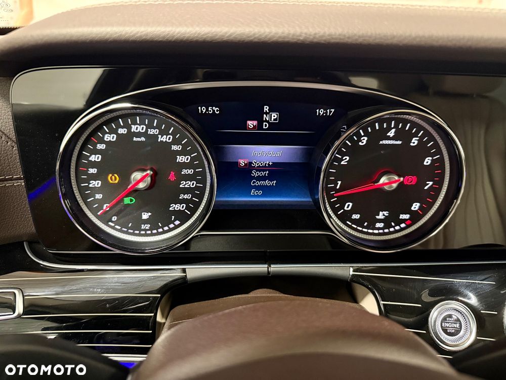 Mercedes-Benz Klasa E 200 9G-TRONIC - 20
