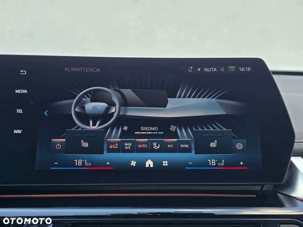 BMW X1 sDrive18i M Sportpaket - 20