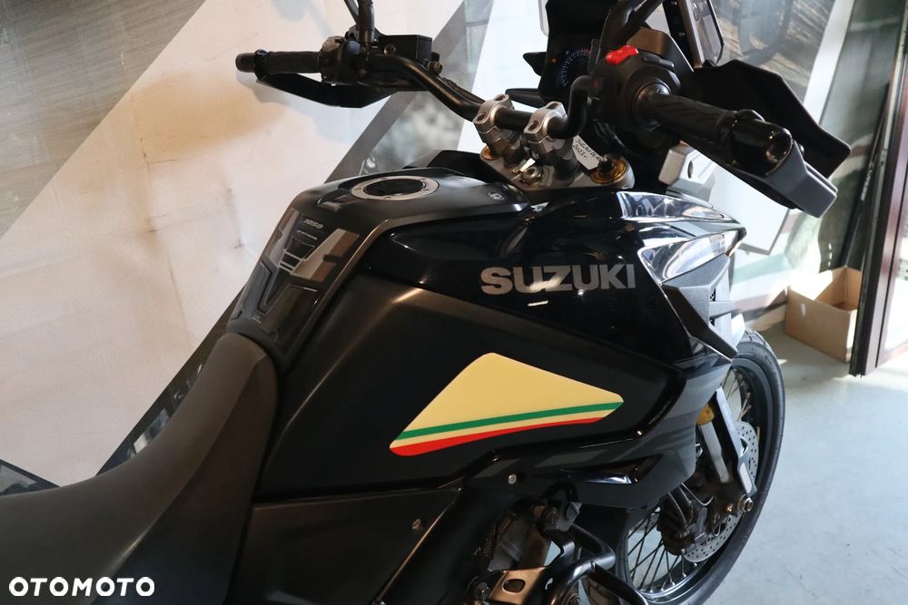 Suzuki V-STROM - 22