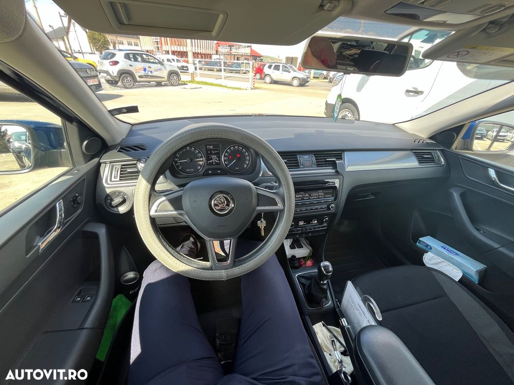 Skoda RAPID 1.6 TDI Elegance - 11