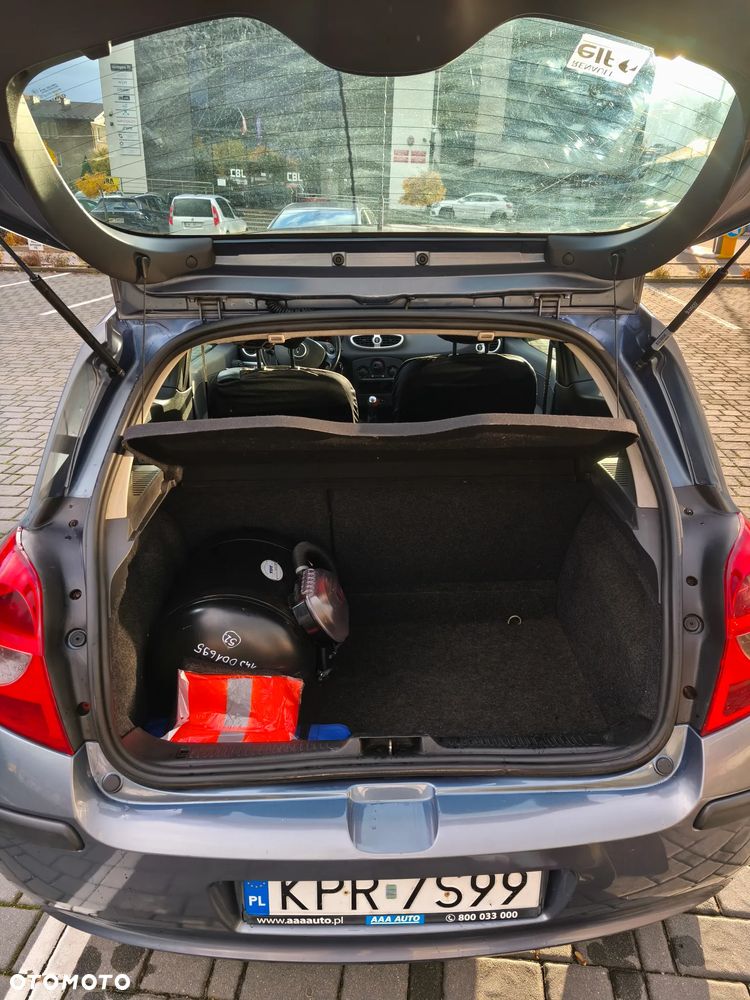 Renault Clio - 13